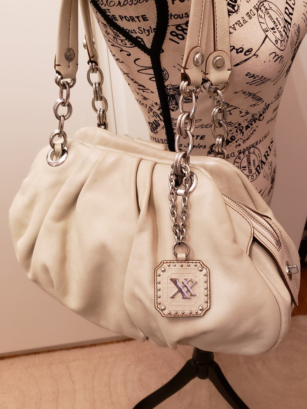 Maxx New York Cream Pebble Leather Shoulder Bag with Silver Chain Straps